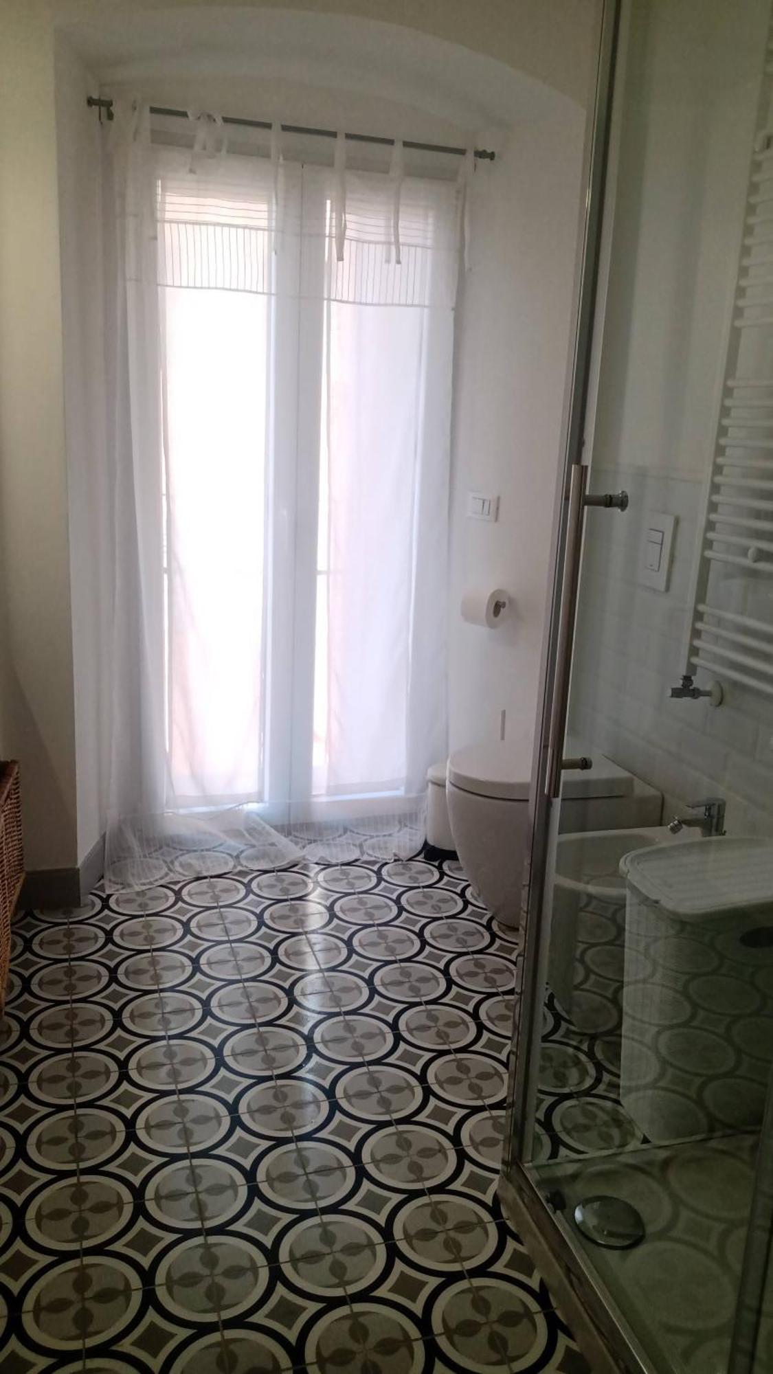 Casa Renova, Intero Appartamento, 2 Camere, Max 4 Ospiti, Trieste Zona Storica Экстерьер фото