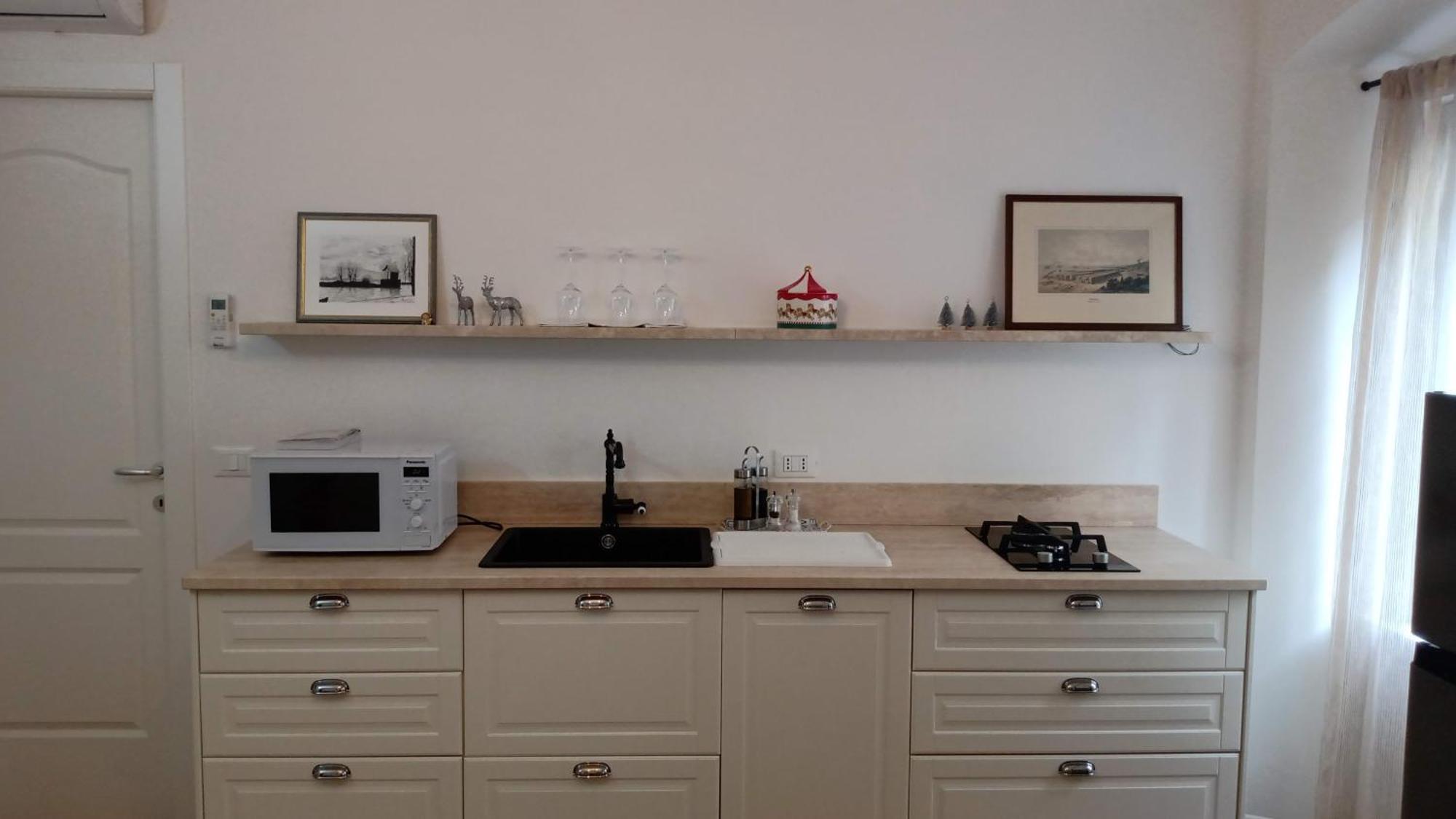 Casa Renova, Intero Appartamento, 2 Camere, Max 4 Ospiti, Trieste Zona Storica Экстерьер фото